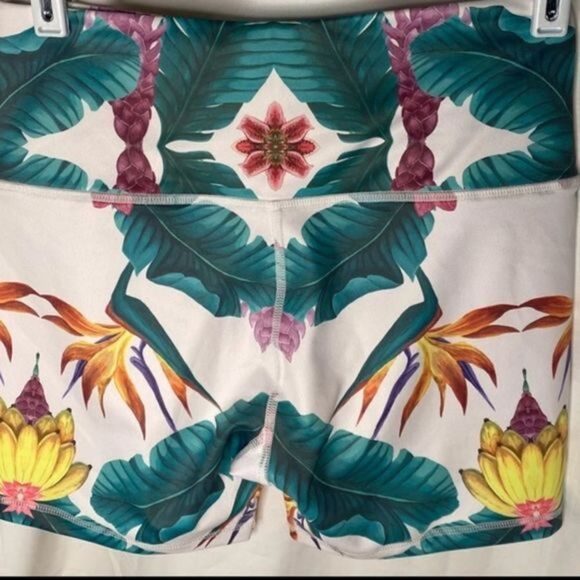 Nura Tropical Stretch Workout Shorts - Picture 3 of 4